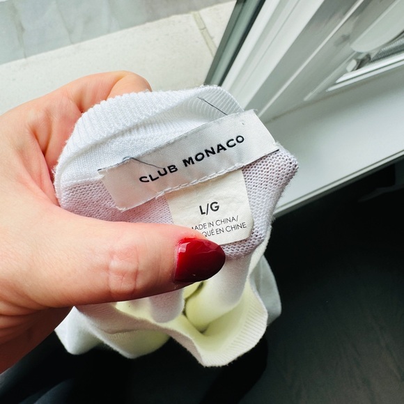 Club Monaco puff sleeve top- size Large - Picture 5 of 6